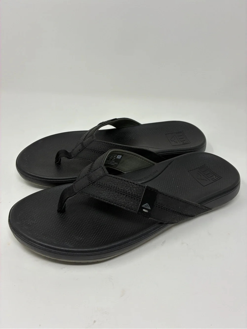 Reef Men's Black Flip Flop Sandals Comfortable Supportive Arch 9